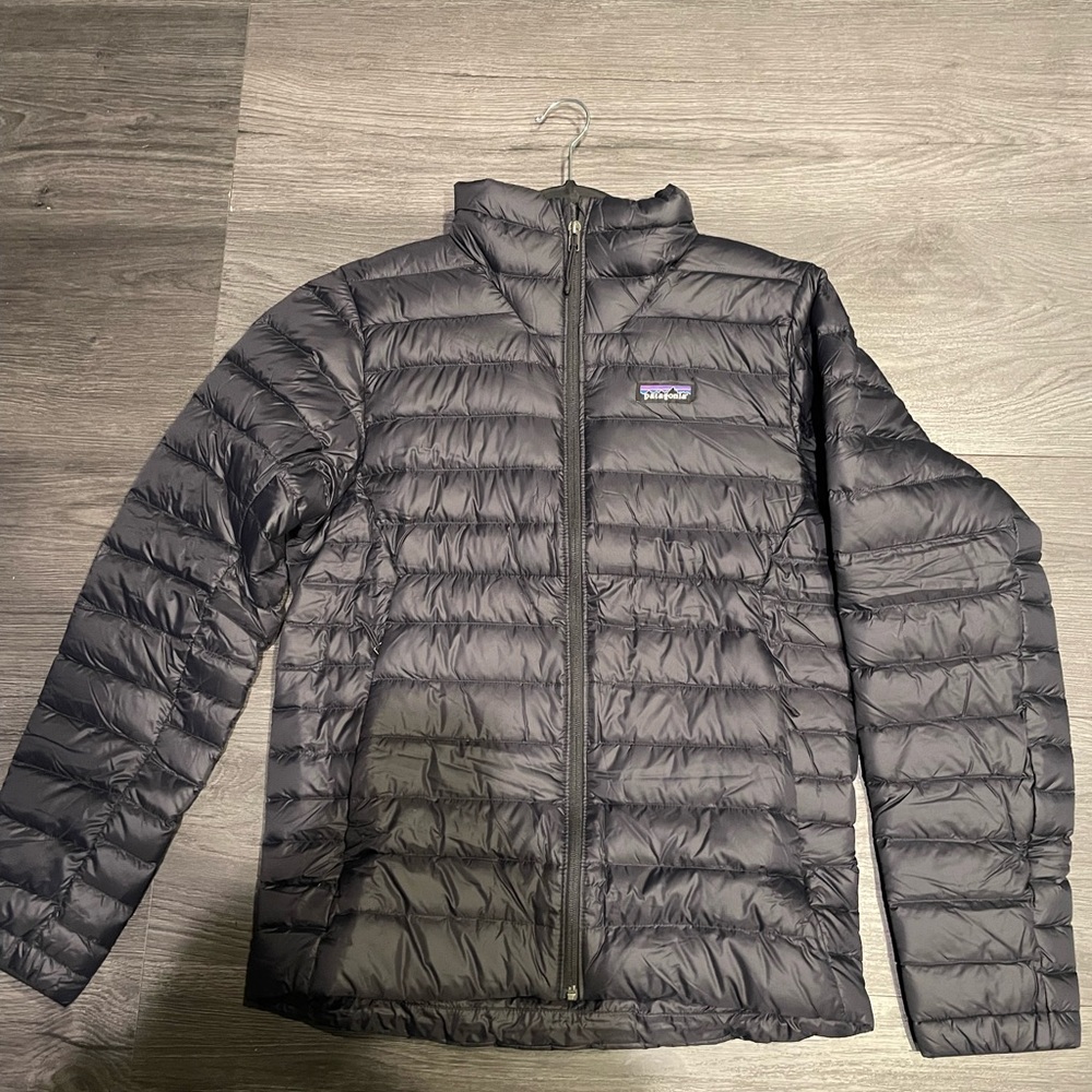 Patagonia mens down jacket